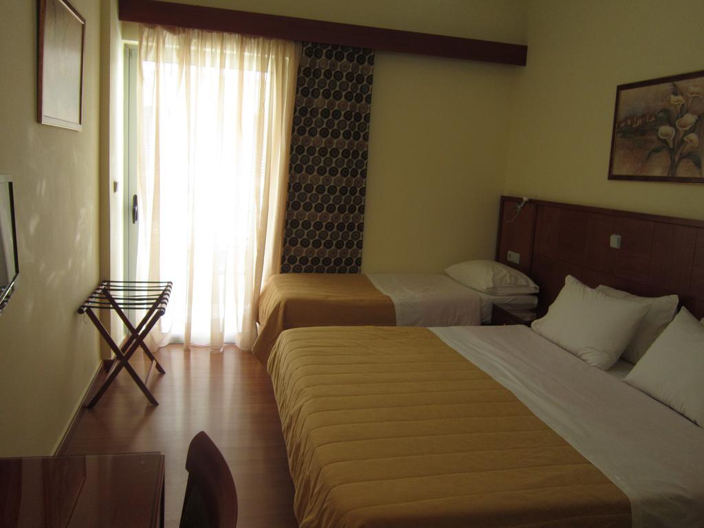 Hotel Ena Loutra Ipatis Chambre photo